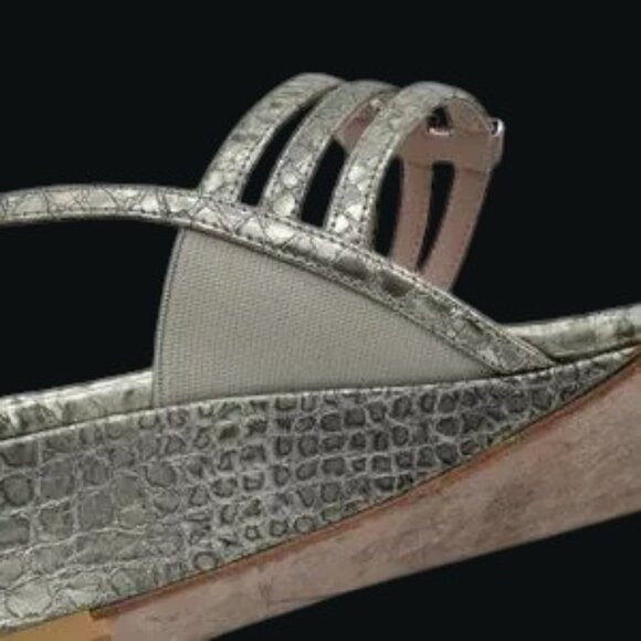 Stuart Weitzman Gold Snake Skin Sling Back Wedge Sandals Leather Wide - Picture 8 of 10